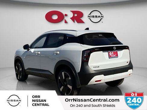 New 2026 Nissan Kicks SR FWD image 7
