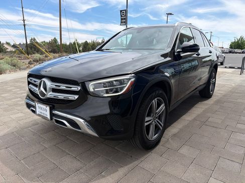 Used 2020 Mercedes-Benz GLC 300 4MATIC image 4