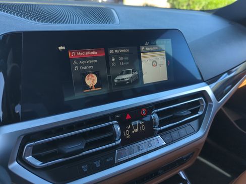 Used 2020 BMW 330i Sedan w/ Driving Assistance Package image 26