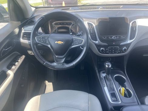 Used 2018 Chevrolet Equinox Premier AWD/4WD image 18