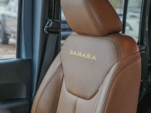 Used 2015 Jeep Wrangler Unlimited Sahara w/ Trailer Tow Group image 12