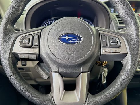 Used 2017 Subaru Forester 2.5i Premium AWD/4WD image 35
