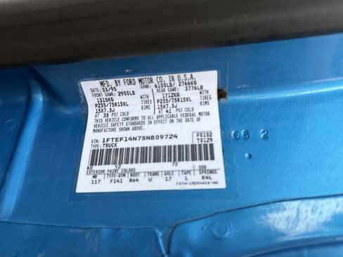 Used 1995 Ford F150 4x4 Regular Cab image 32