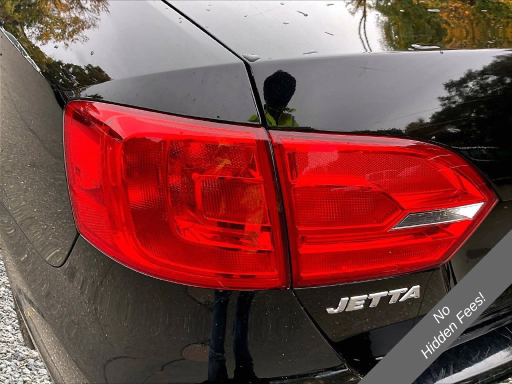 Used 2013 Volkswagen Jetta SEL FWD image 25
