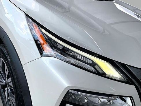 Certified 2023 Nissan Rogue SV FWD image 27