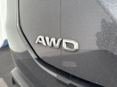 Certified 2023 Honda Pilot Touring image 7