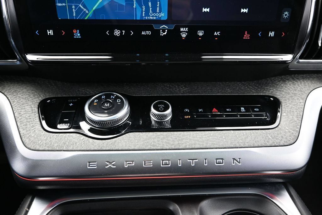 Used 2025 Ford Expedition Tremor AWD/4WD image 44