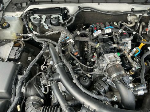 Used 2022 Ford Bronco Badlands image 25