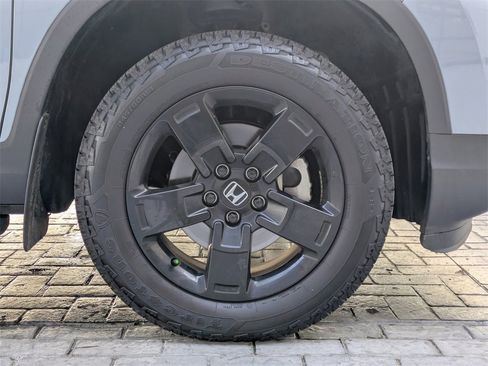 Used 2024 Honda Ridgeline Black Edition image 12