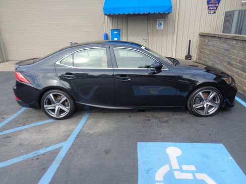 Used 2017 Lexus IS 300 AWD w/ Premium Package image 6