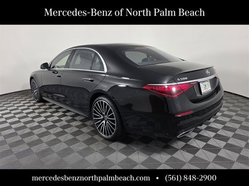 Certified 2022 Mercedes-Benz S 500 4MATIC image 4
