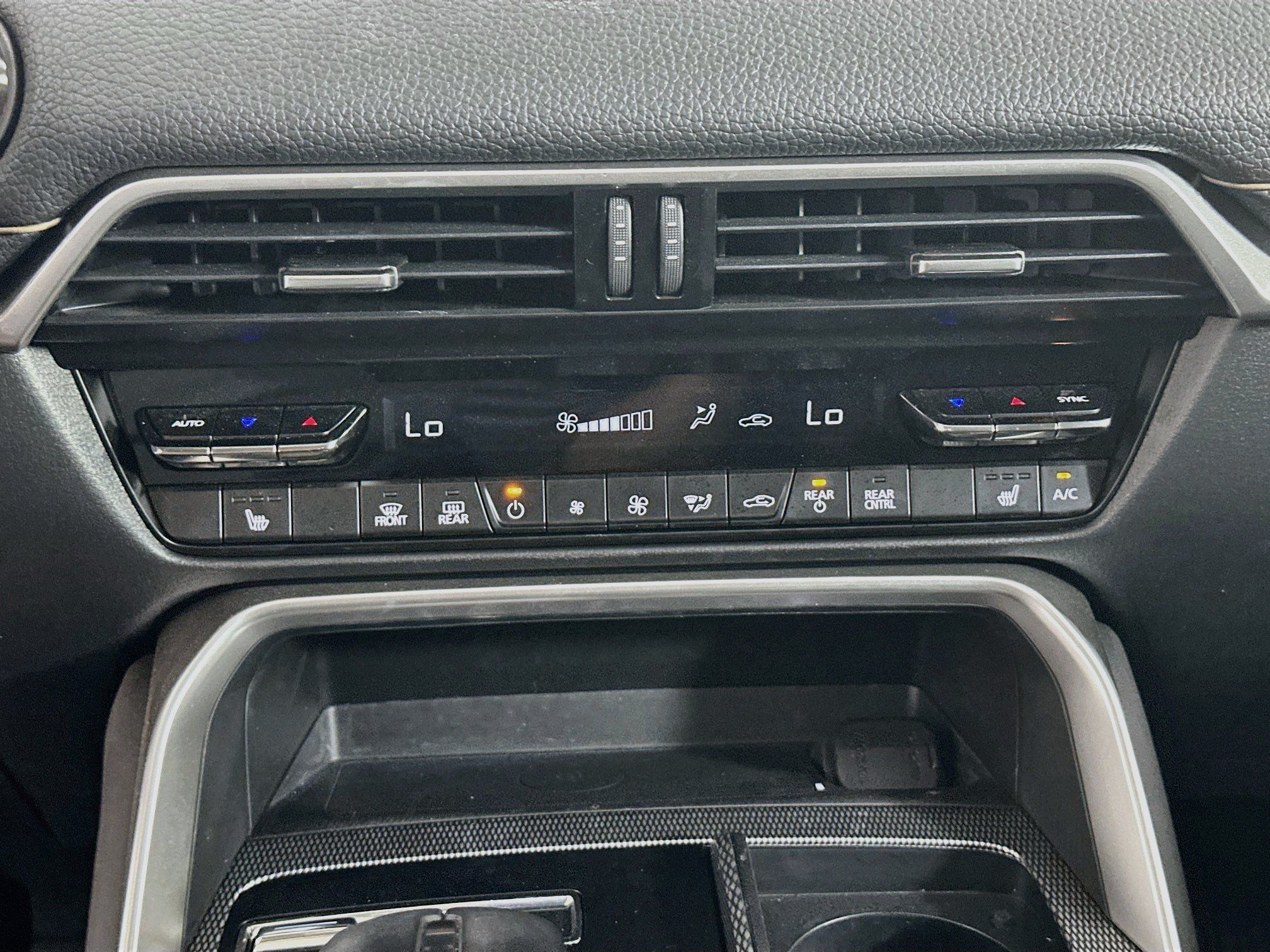 Used 2024 MAZDA CX-90 Plug-In Hybrid w/ Preferred AWD/4WD image 24