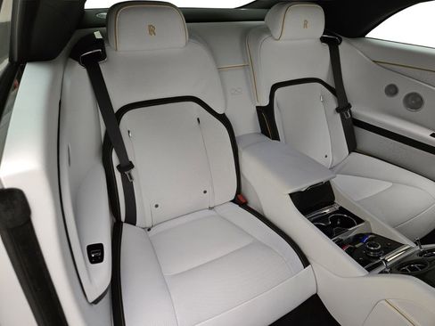 New 2025 Rolls-Royce Spectre Black Badge w/ Leather Finishing Pack image 20