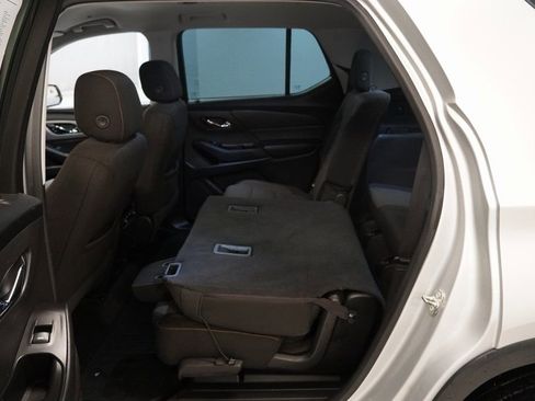 Used 2018 Chevrolet Traverse LS FWD image 23