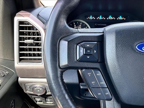 Used 2019 Ford F150 XLT w/ Equipment Group 302A Luxury AWD/4WD image 19