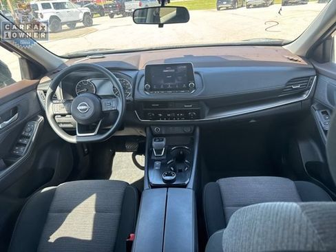 Used 2023 Nissan Rogue SV AWD/4WD image 16