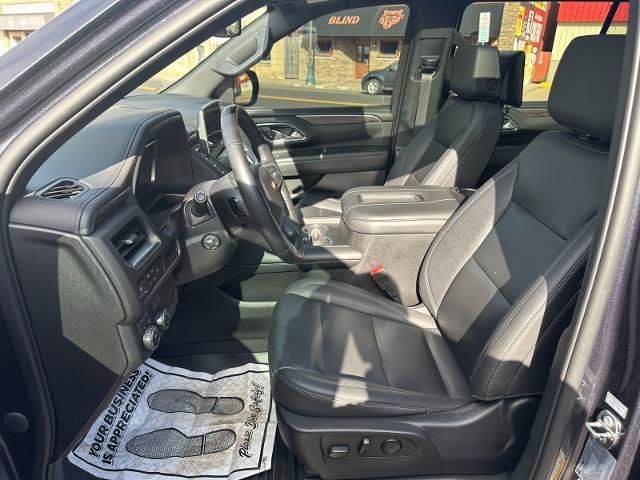 Used 2023 Chevrolet Suburban LT w/ Luxury Package AWD/4WD image 30