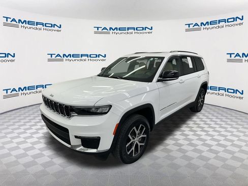 Used 2024 Jeep Grand Cherokee L Limited RWD image 1