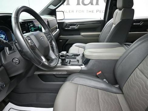 Used 2023 Chevrolet Silverado 1500 ZR2 w/ Technology Package AWD/4WD image 16