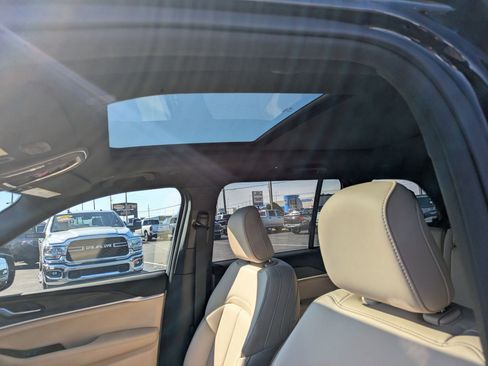 New 2026 Jeep Grand Cherokee Limited image 14