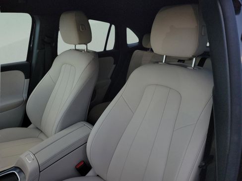 Certified 2025 Mercedes-Benz GLA 250 4MATIC image 24