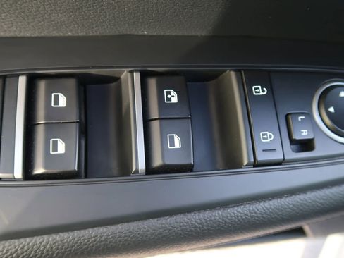 Used 2019 Kia Forte S image 27