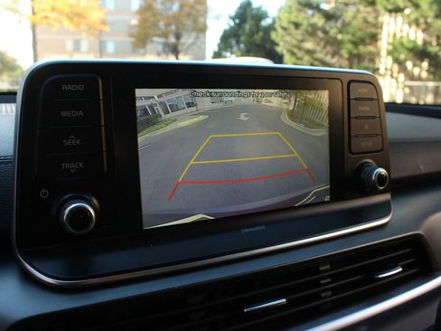 Used 2020 Kia Telluride LX image 40