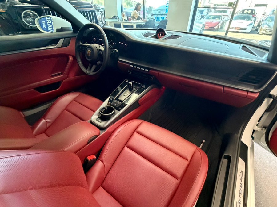 Used 2024 Porsche 911 Carrera 4S AWD/4WD image 68