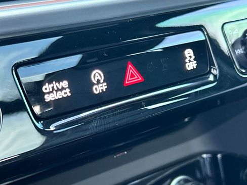 Used 2025 Audi SQ5 Premium Plus w/ Premium Plus Package image 31