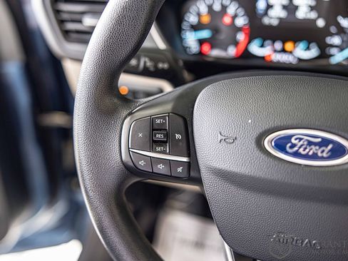 Used 2020 Ford Escape SE image 23