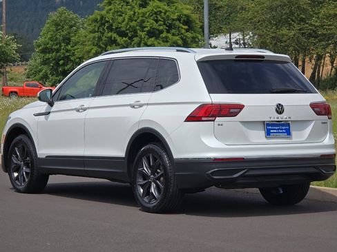 Used 2023 Volkswagen Tiguan SE AWD/4WD image 5