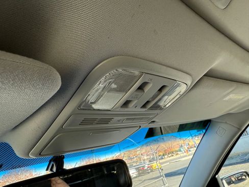 Used 2010 Honda Pilot EX-L image 17