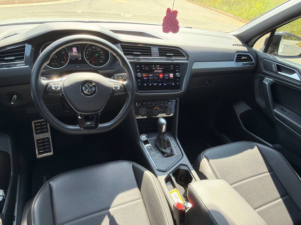 Used 2021 Volkswagen Tiguan SE R-Line FWD image 22