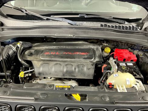 Used 2018 Jeep Renegade Sport w/ Power & Air Group AWD/4WD image 28