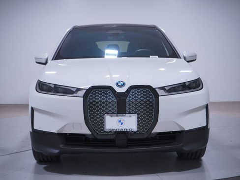 Used 2024 BMW iX xDrive50 image 4