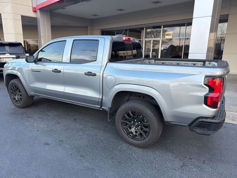 Used 2025 Chevrolet Colorado W/T w/ WT Custom Package image 6