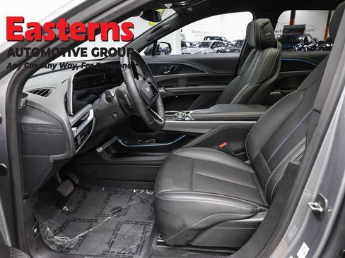 Used 2024 Cadillac Lyriq Luxury RWD image 14