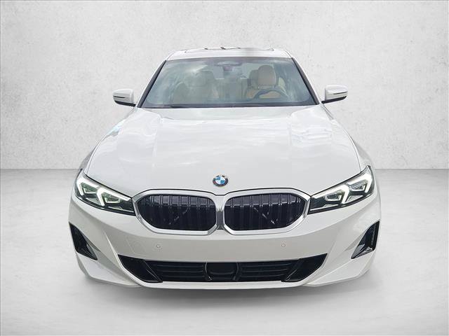 Certified 2025 BMW 330i Sedan RWD image 2