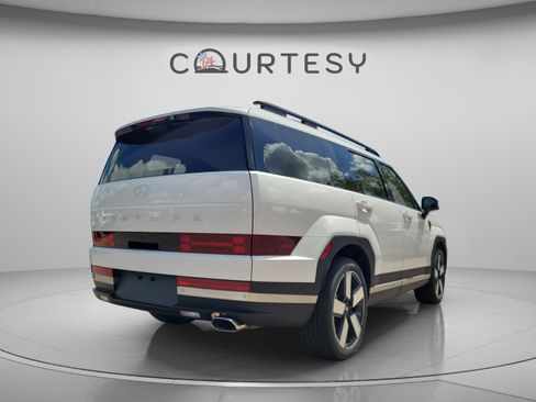 Certified 2026 Hyundai Santa Fe Limited FWD image 3