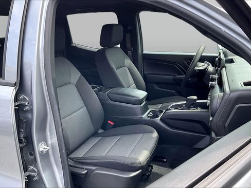 Used 2025 Chevrolet Colorado Trail Boss AWD/4WD image 8