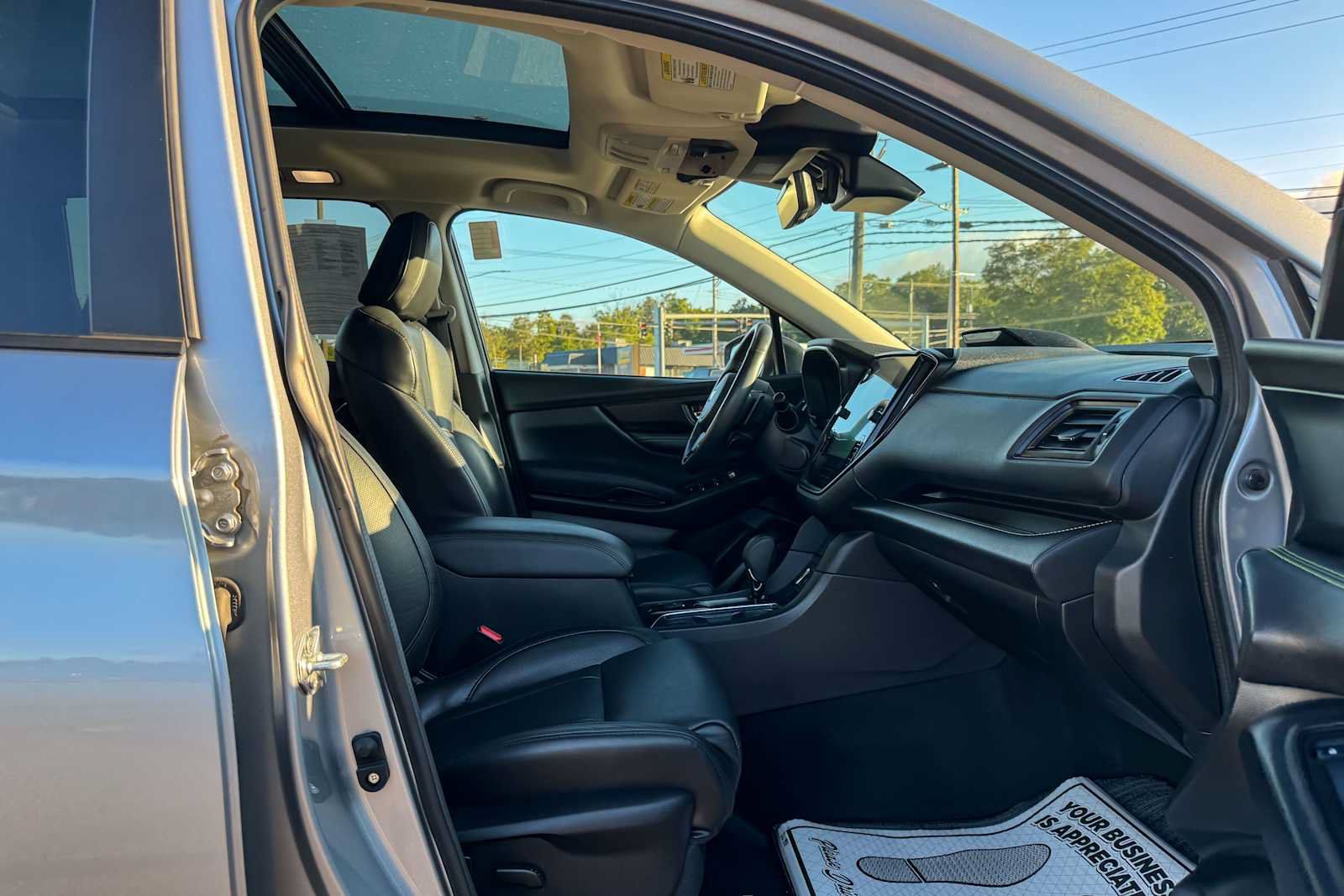 Used 2025 Subaru Ascent Bronze Edition w/ Onyx Package AWD/4WD image 7