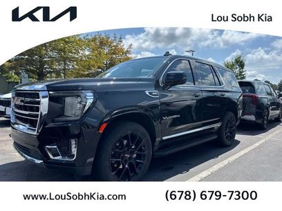 Used 2023 GMC Yukon SLT w/ SLT Luxury Package
