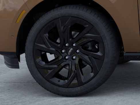 New 2026 Lincoln Navigator L Black Label AWD/4WD image 19