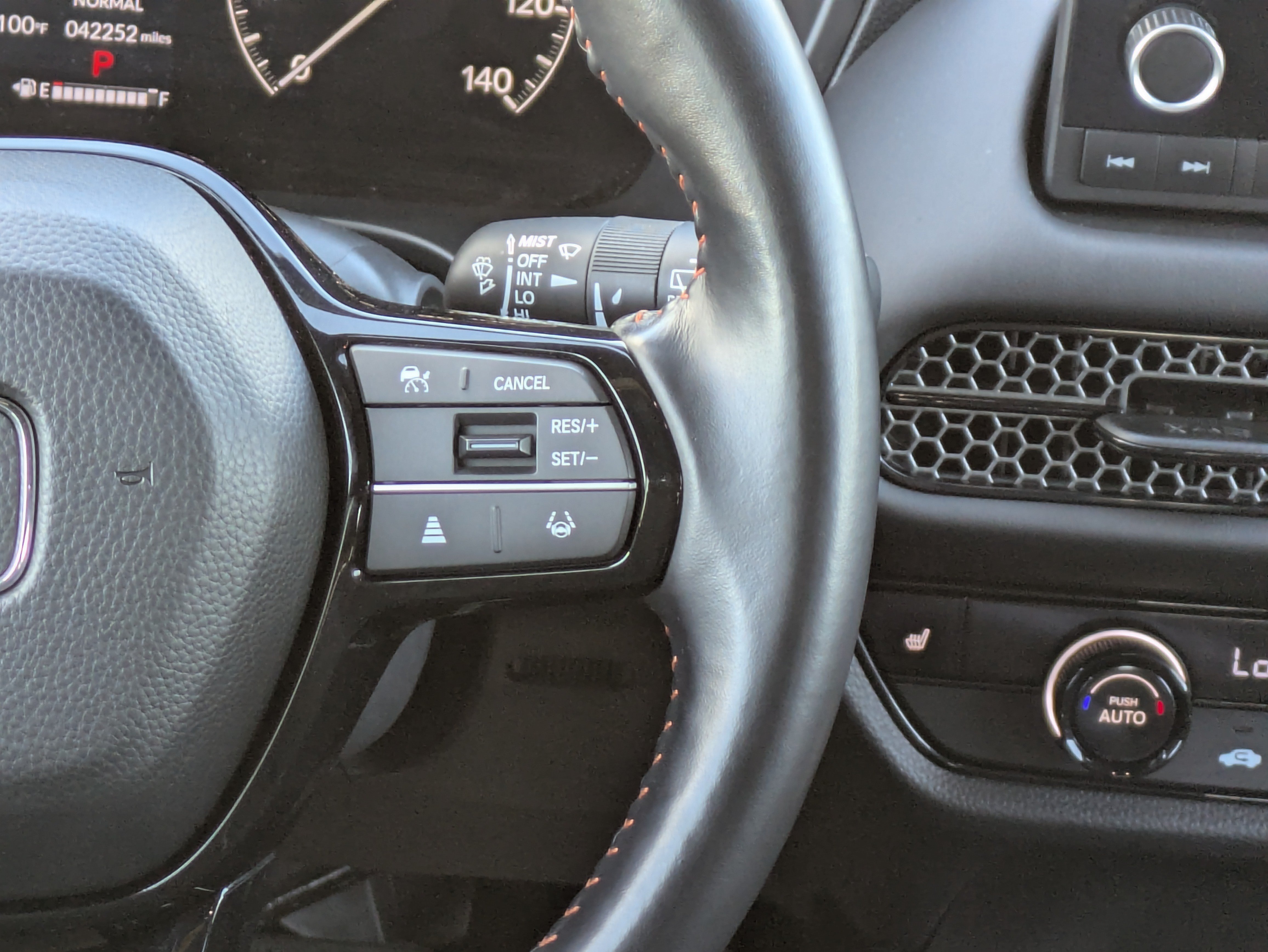 Used 2025 Honda HR-V Sport image 22