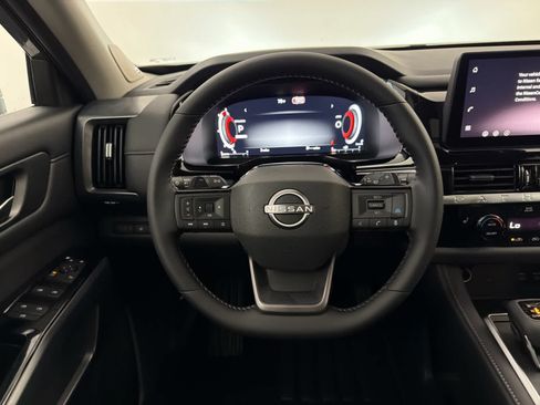 New 2026 Nissan Pathfinder SL w/ SL Premium Package FWD image 18