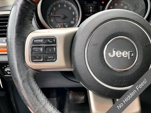 Used 2013 Jeep Grand Cherokee Overland w/ Advance Technology Group AWD/4WD image 13