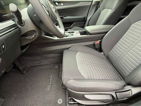 New 2026 Kia K5 LXS FWD image 6