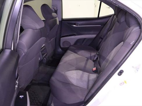 Used 2018 Toyota Camry LE FWD image 26