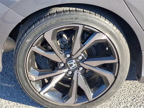 Used 2020 Honda Civic Sport image 10