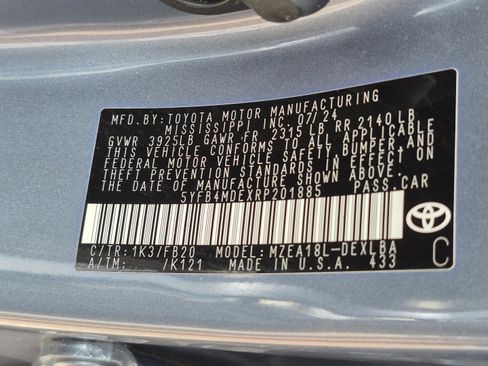 Used 2024 Toyota Corolla LE FWD image 32